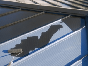 外壁塗装リフォームで住まいを美しく保ち、防水性・耐久性を強化。色あせやひび割れを補修し、長持ちする快適な住環境を実現します。