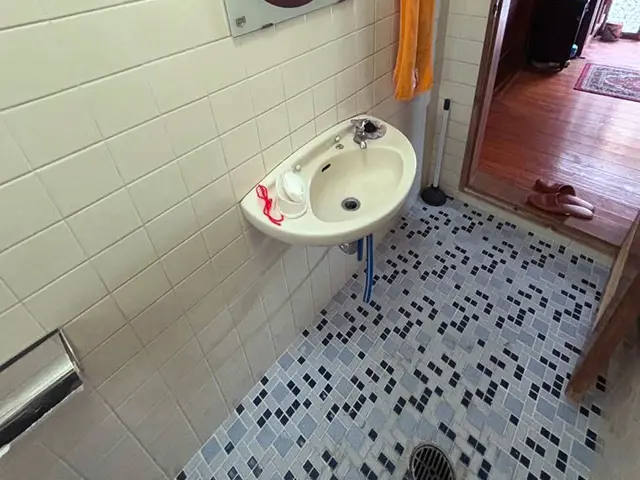 トイレ全体(バリアフリー後) Before写真