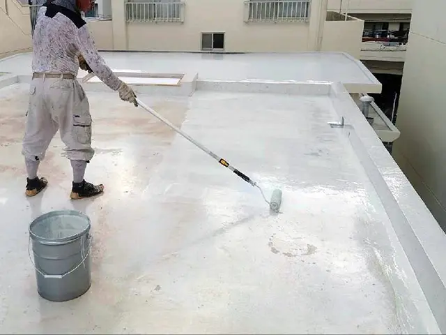 ウレタン防水1回目塗布|防水層の形成工程