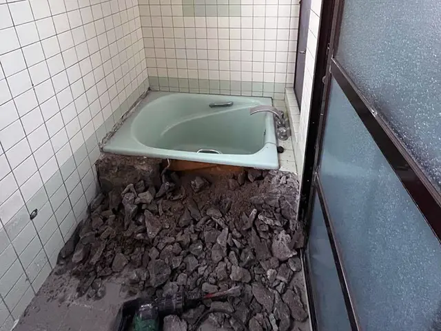 浴室解体